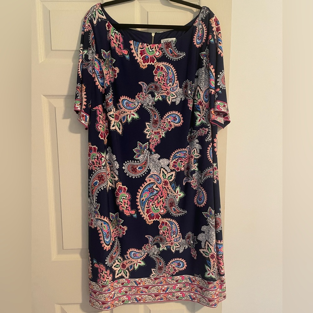 Eliza J 22W shift dress